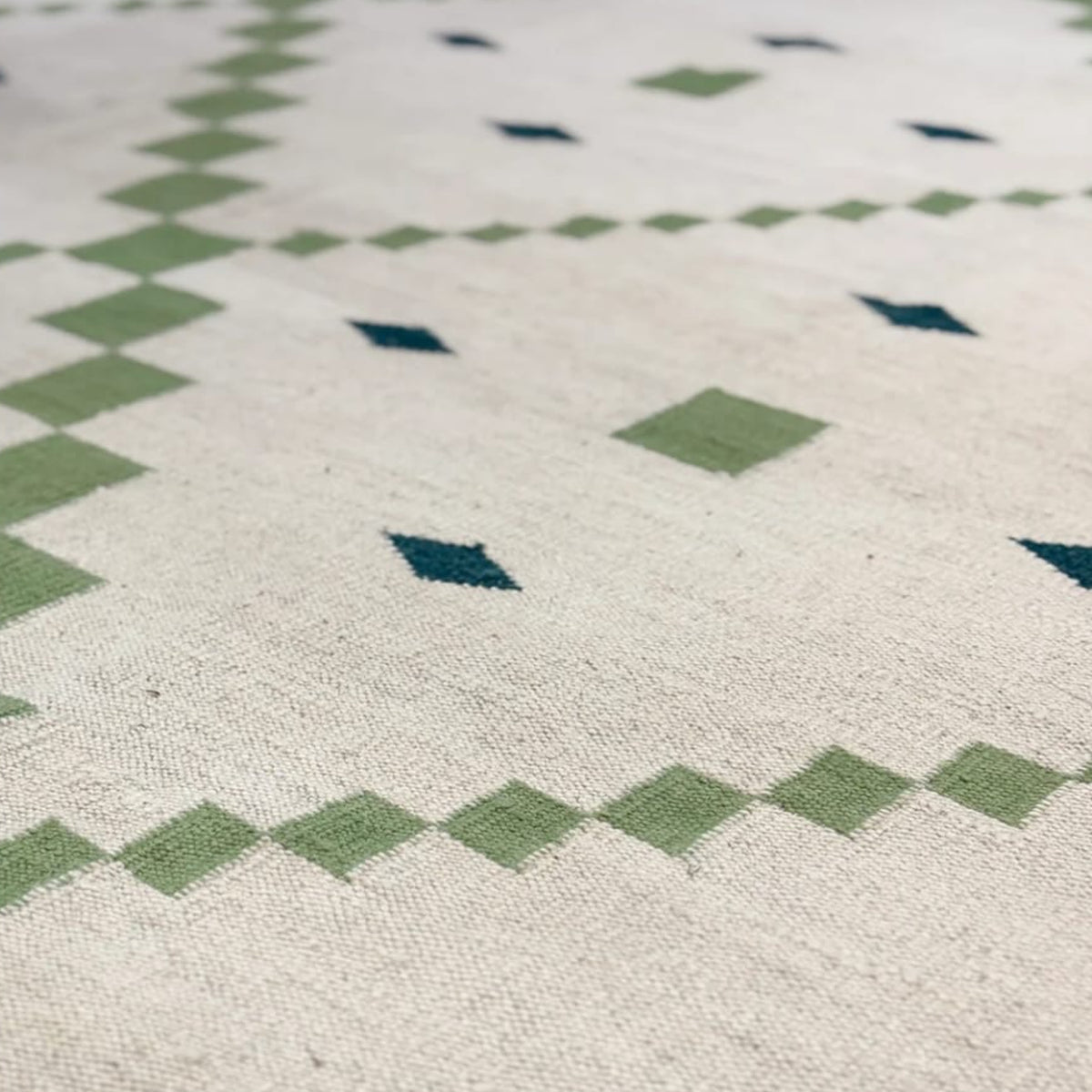 Green Beige Geometric Handwoven Flatweave Wool Area Rug for Living Room Bedroom. Bespoke Sizes
